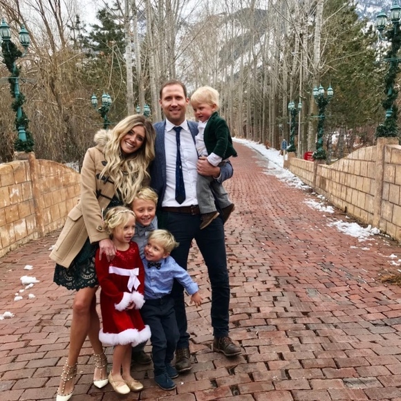 Burberry wool coat with fur trim - Picture 2 of 4